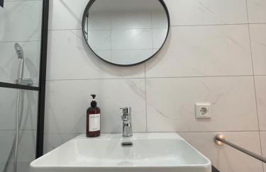 Urban Bliss Newly Renovated - Foto 13