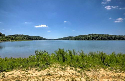 Modern Eckerty Home with Deck on Patoka Lake! - Foto 35