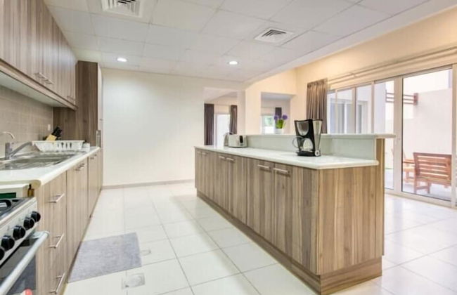 R&H 3BR Villa in RAK Beach Access 172 - Foto 18