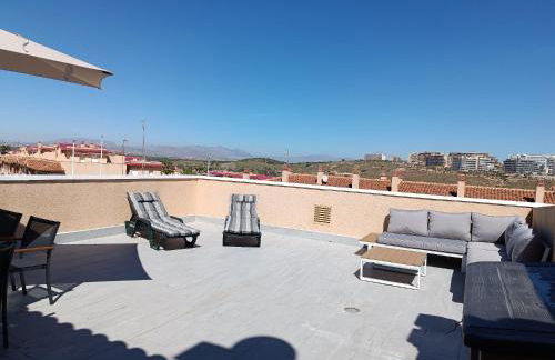 Casa con cálida terraza y piscina R76 by Novadesta - Foto 4