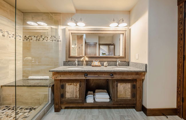 Treehouse at the Wilderness Club - Photo 25