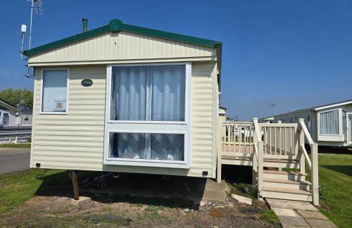 FI005 Loomy Escapes Caravan at St Osyth Beach Essex - Foto 3