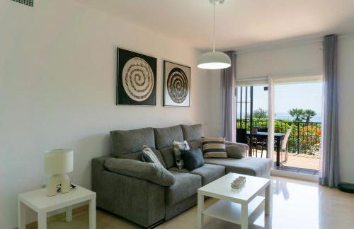 Encinas Garden Stay - Photo 17