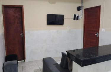 Casa para Famílias e Grupos com Ar-condicionado, Churrasqueira e estacionamento próximo em Praia Grande - Foto 43