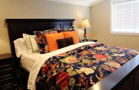 Classy 4 Bedroom 3 Bath Pool Home 3/4 Mile Walk To Disney - Foto 35
