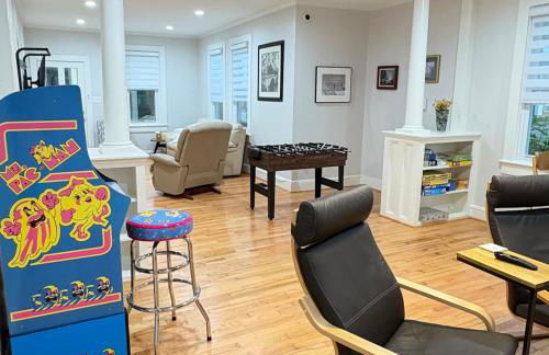 Quantico 3 BR SFH King Beds Game Room Walk to Train Station - Foto 45