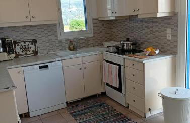 Villa Sis - Cycladic Sea View Luxury Home near Milos Beach & hiking trails 3, 4 & 5 - Photo 7