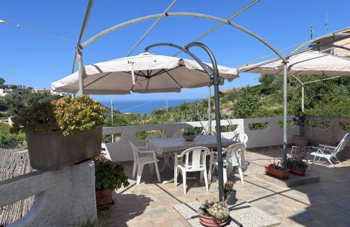 Bosa appartamento Bouganville con vista mare ampio terrazzo - Foto 1