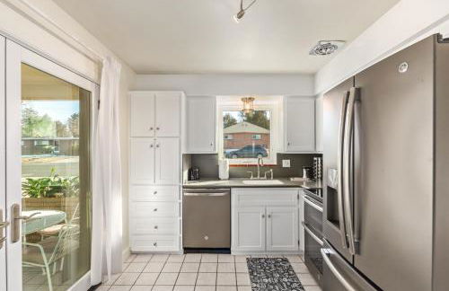 NEW! 1958 Chic Mid-Mod House - Foto 14