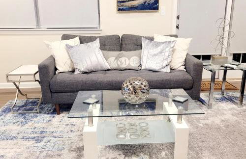 Modern & Luxurious 3 Bdrm 2.5 Bath Townhome - Foto 11