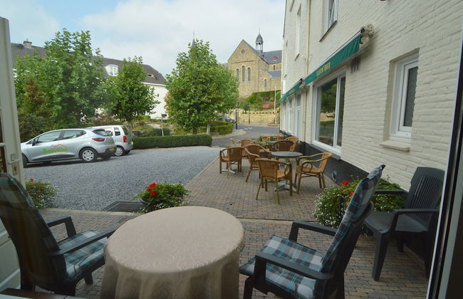 Snug Apartment in Schin op Geul Near Public Pool - Photo 51