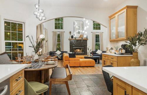 Luxury Escape! Golf Sim, Sauna, Hot Tub & Game Room Bliss - Foto 77