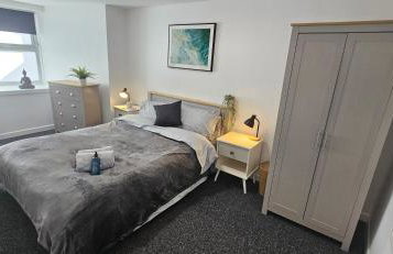 Modern, Spacious, Central 2-Bed Plymouth Apartment - Foto 1