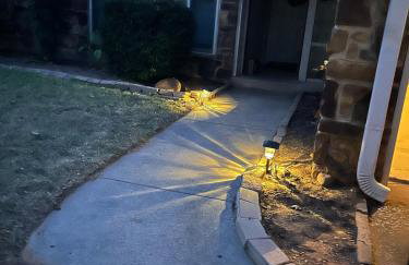 Great Edmond home, near OKC with 3 beds, Wi-fi, cold AC, and central heat, fully fenced backyard - Foto 27