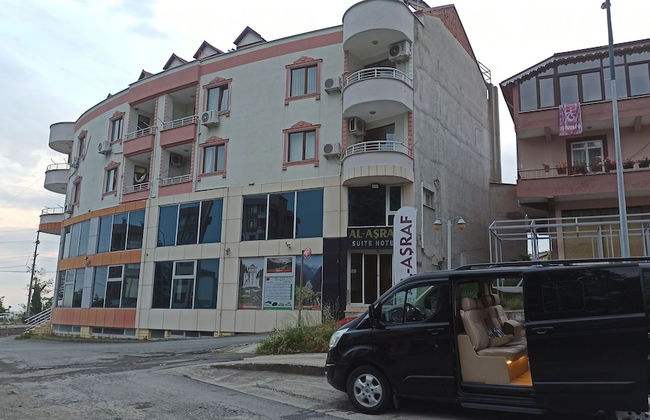 Alasraf Suit - Photo 1