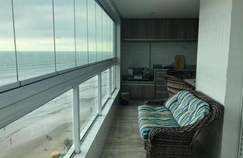 Mongaguá com vista para o Mar pé na areia - Foto 39