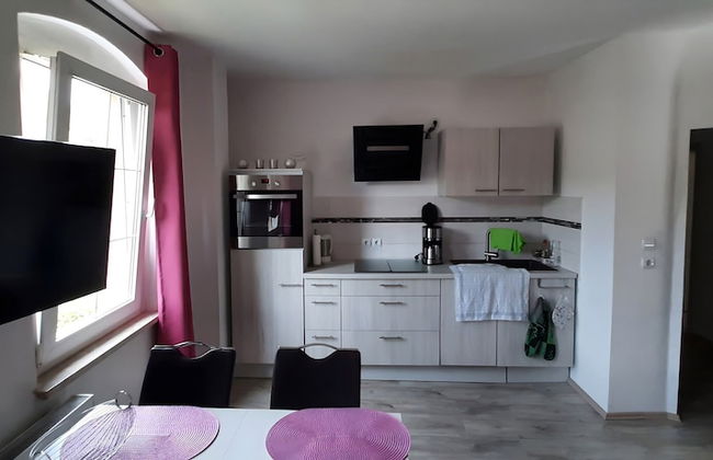 Lakeside Comfort With Garden - Foto 14