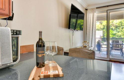 Auburn Retreat with Balcony - Walk to Campus! - Foto 4