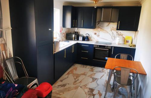 Modern 2 bedroom flat by Dover Port, Castle& Sea! - Foto 2