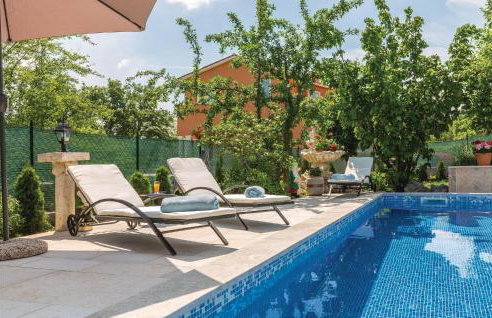 Awesome Home In Nedescina With Kitchen - Foto 10