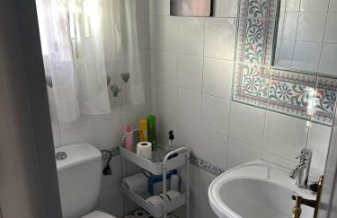 A 30 metros del mar, en el corazón del Peñón - Foto 4