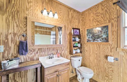 7 Mi to Downtown Morganton: Cabin w/ Fire Pit! - Photo 13