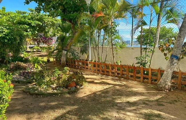 Seafrontapartment-sleeps4-pool-parking-garden - Foto 19