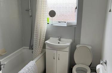 The Firs - Apartment next to Beach & Forest - Pets are free - Photo 4