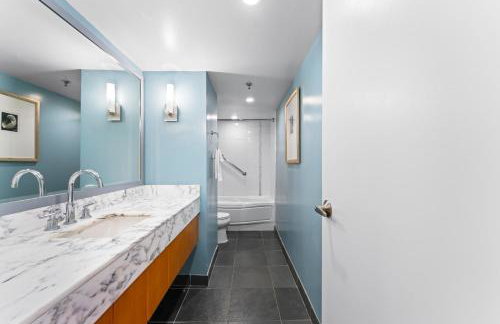 Ala Moana Hotel 1 bedroom sleeps 4 with King bed - Foto 15