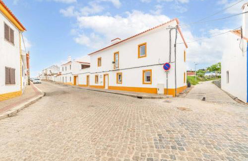 Vila Amorim - Stylish 4BR Home with Jacuzzi - Foto 6