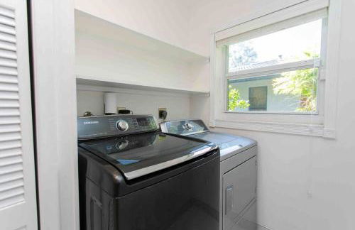 MIAMI Art Villa Heated Saltwater Pool with SPA EV - Foto 8