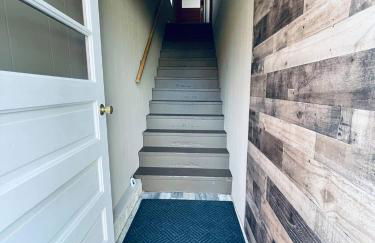 1 BR Cozy Apartment with Fire Pit Short walk to town - Foto 14