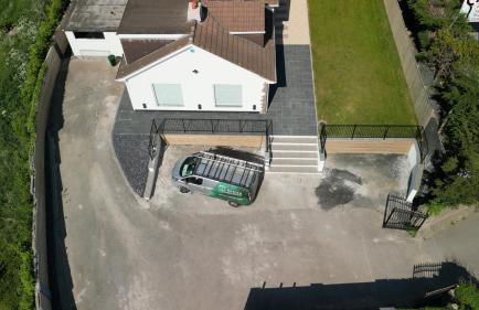 Charmandene - Luxury 5 Bed with Pool and Gated Parking - Foto 40