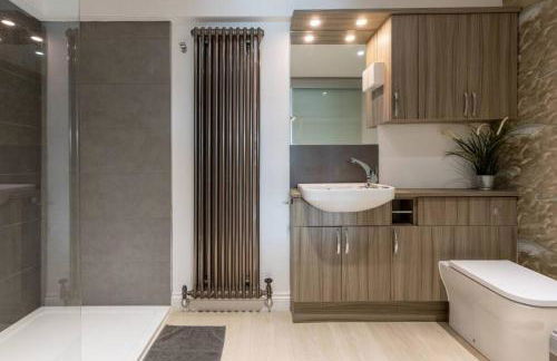 Wren Lodge HM11 HOT TUB Lakeside Spa Property - Foto 23