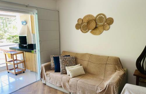 Apto com ar-cond e piscina a 100m mar praia da Enseada - Foto 29