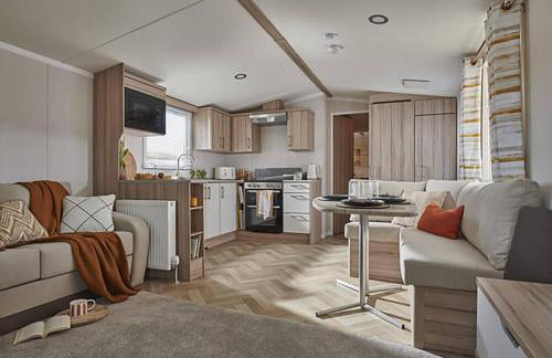 Heather View Essential Clover Caravan Pet 1 - Photo 1