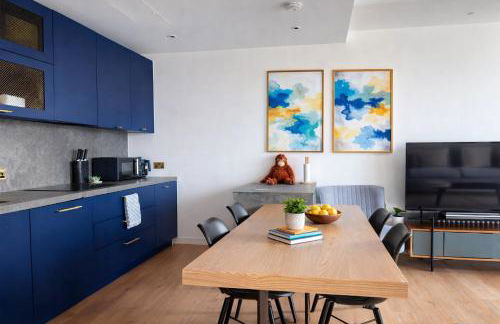 Beautiful view to Canary Wharf , O2 arena , near by London Excel 3-beds - Photo 6