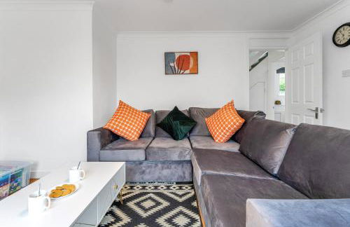 Cheerful Stays - Livingston - 4 Bedroom 3 Bath home - Foto 17