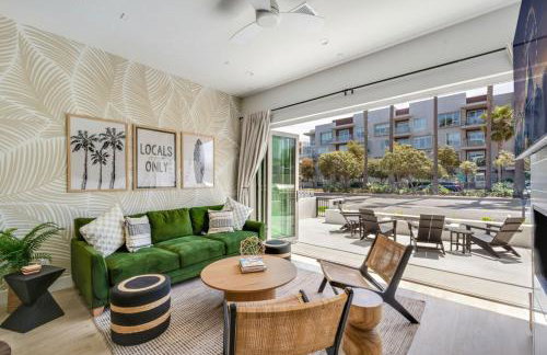 Beachfront Bliss in HB Luxury Ocean View Rental - Foto 18