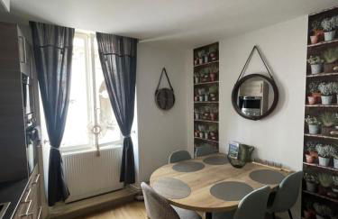 Liberté et Confort, appartement entier, moderne avec 2 chambres et cuisine équipée au coeur de Semur - Foto 5