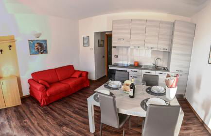 Casa Elka Residence Lake view and pool by Garda Domus Mea - Photo 10