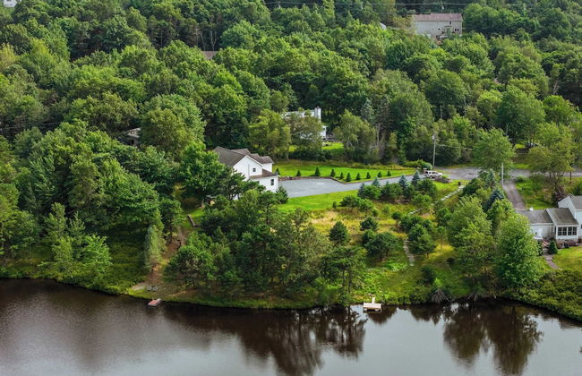 For Lake Sake by Avantstay Lakefront + Hot Tub + View - Photo 58