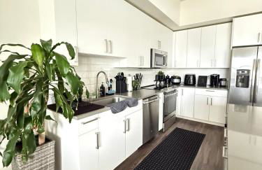 Edgewater Luxe 1BR - Foto 17