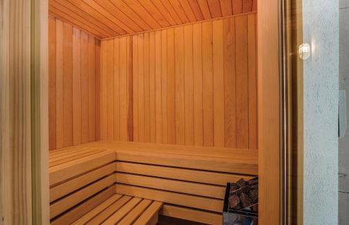 Pet Friendly Home In Sveti Jakov - Foto 47