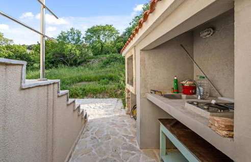 1 Bedroom Gorgeous Apartment In Zlarin - Photo 7