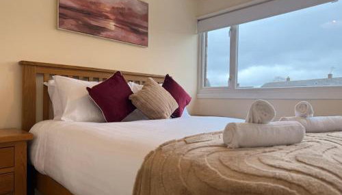 Ajax House - 2-Bed, Sleeps 5, Parking, WiFi, Contractors - Foto 2