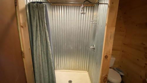 UndertheWillows by Towanda Sayre - Foto 4, Shower