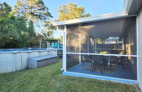 Modern 3BR Home, Saltwater Pool, Fenced Yard - Foto 27