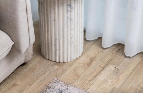 Modern Canal-Side Apartment in Milton Keynes - Photo 35