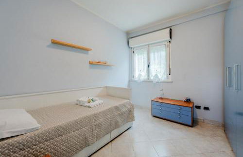 GuestHost - La Spezia Proffiano District Roomy Flat - Photo 10